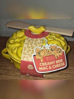 Ceramic Brie Cheese Baker Mac & Cheese Design – New with Spreader